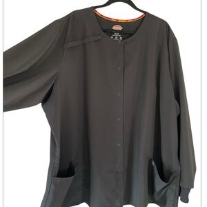 Dickies black plus size 5 X nurse smock snap up u form top
